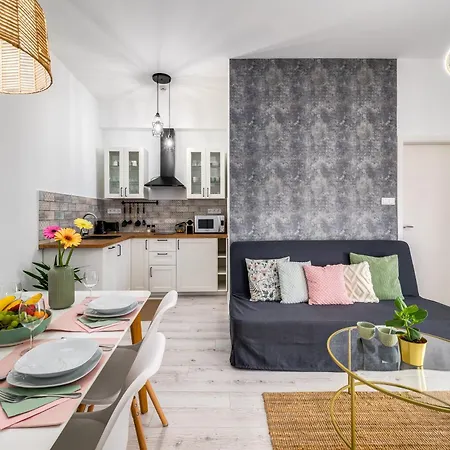 Apartment Klauzal By Stn