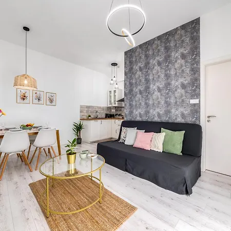 Elegant And Super 2br With 2 Bathrooms Budapest
