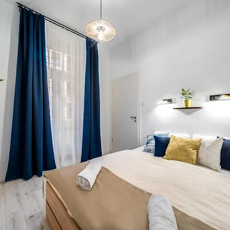 Apartment Klauzal By Stn