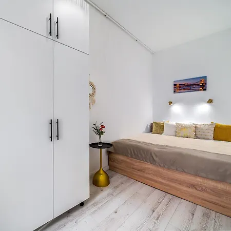 Elegant And Super 2br With 2 Bathrooms