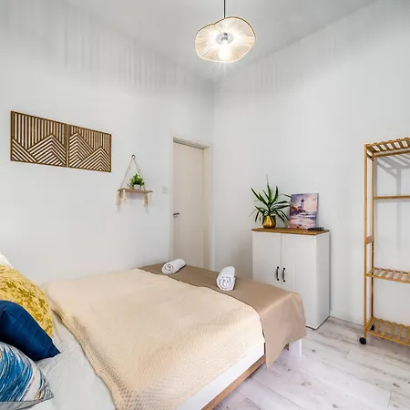 Klauzal By Stn Apartment Budapest