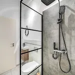 Elegant And Super 2br With 2 Bathrooms * 부다페스트