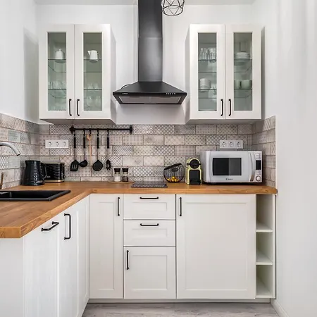 아파트 Elegant And Super 2br With 2 Bathrooms 부다페스트