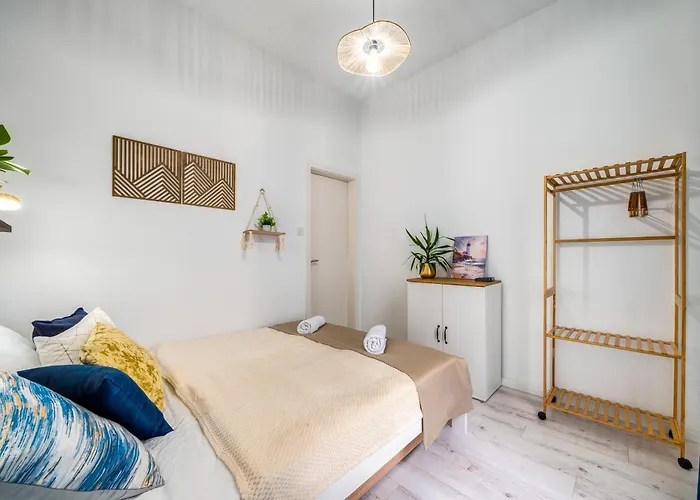 Elegant And Super Central 2Br With 2 Bathrooms Apartment Budapest